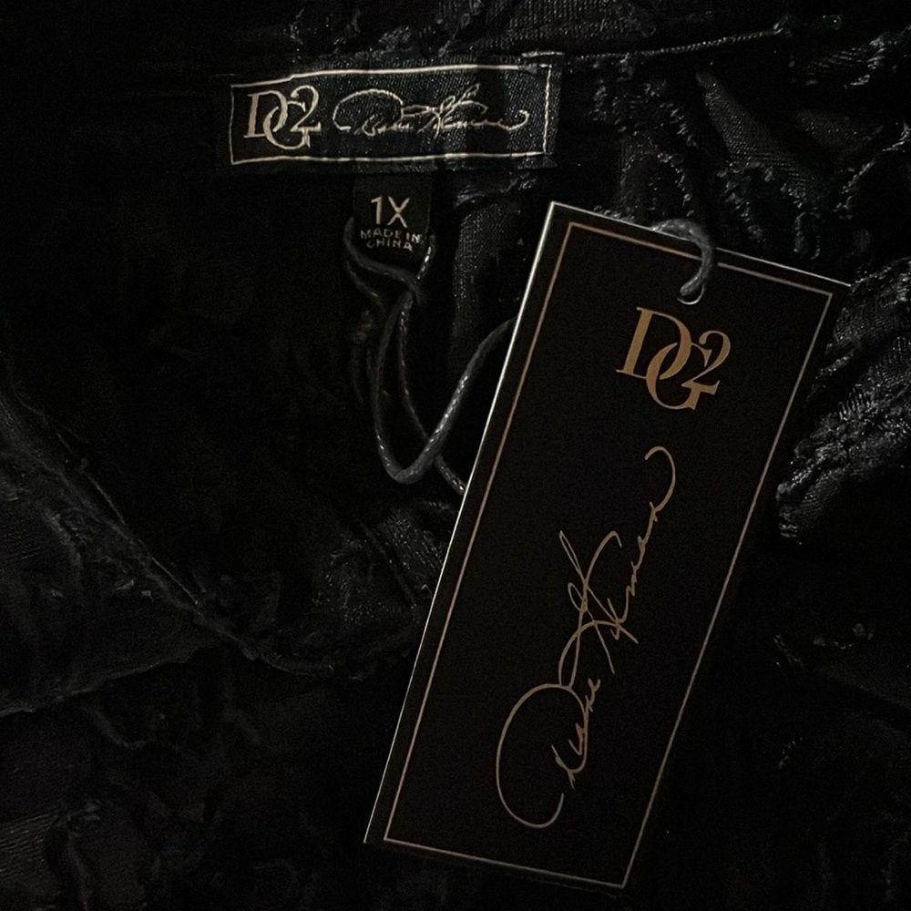 DG2 by Diane Gilman NWT 1X Black - Floral Embossed Burnout Button Up Blouse Top - Picture 5 of 5